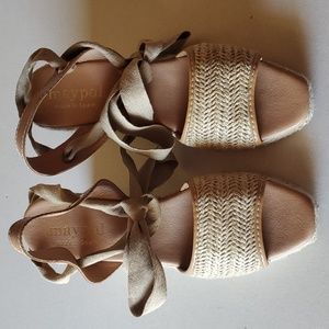 Maypol Wedge Shoes Size 40 (9.5 U.S. size) made in Spain